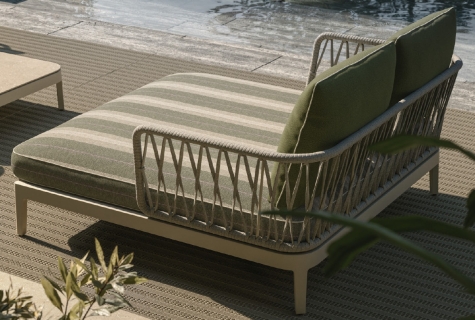 Chelsea-outdoor-sofa by simplysofas.in